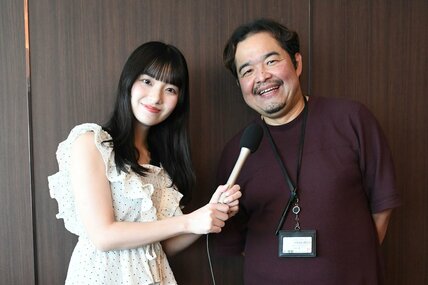 (左から)清水美早、椛島健一アナ